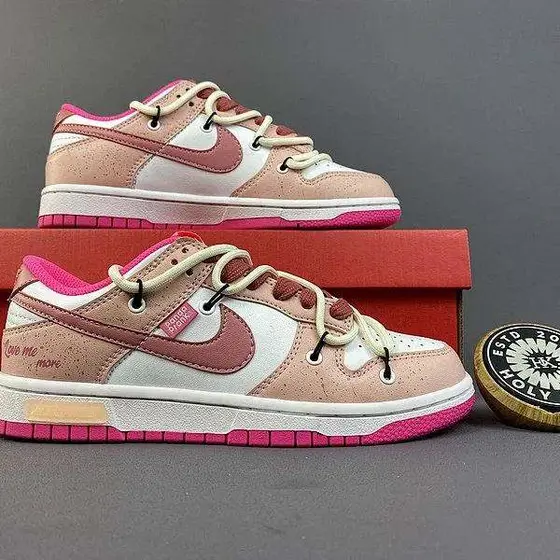 Nike Dunk Low Shoes