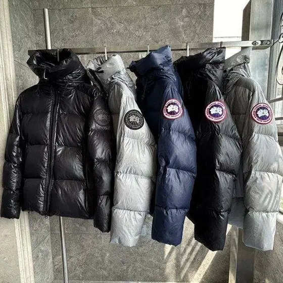 Cannada Goose DownJackets