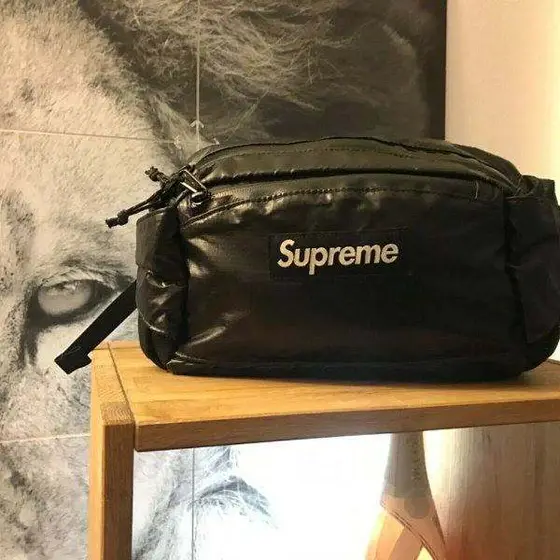 Reflective Supreme Unisex Crossbody Bag & Couple Waist Bag
