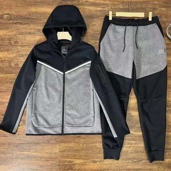 nike tech Sportssuit