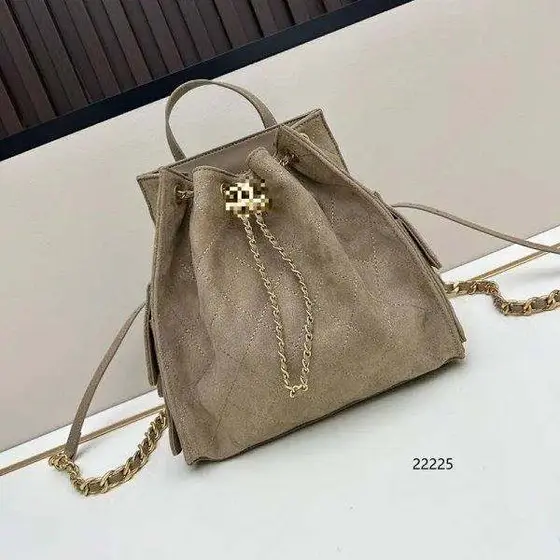 Chanel Rhombic chain small fragrant wind bucket bag 2025 summer new handbag fash