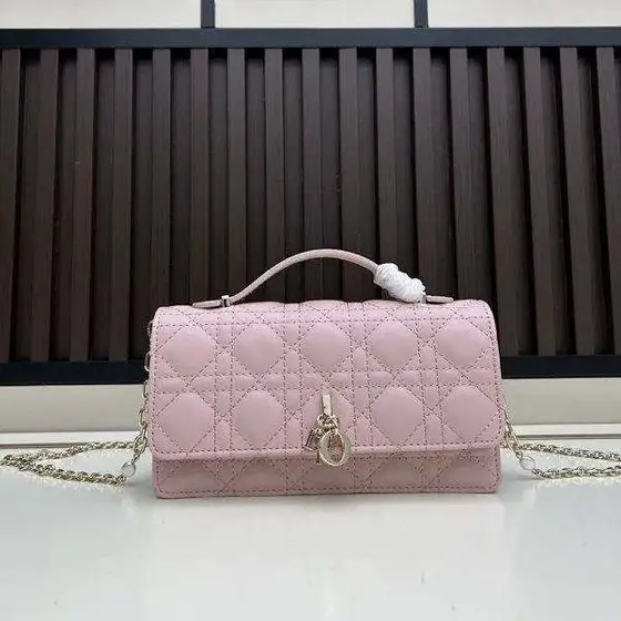 Dior Fashion Joker sense of advanced D handbag classic rhombic chain bag shoulde