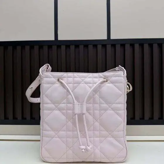 Dior sheepskin 2026 new rhombic drawstring bucket bag rattan plaid shoulder slun