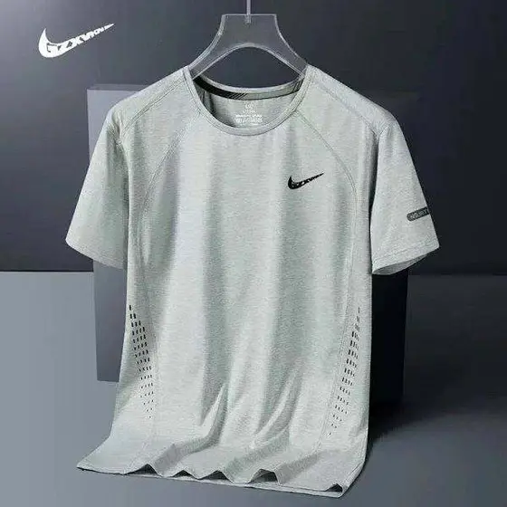 Nike T-Shirt