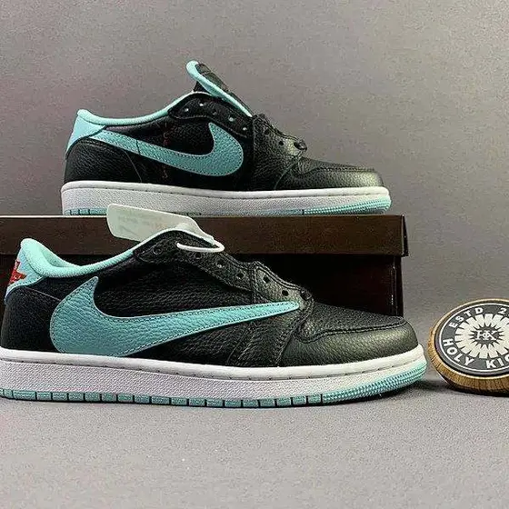 Jordan 1 Low Shoes